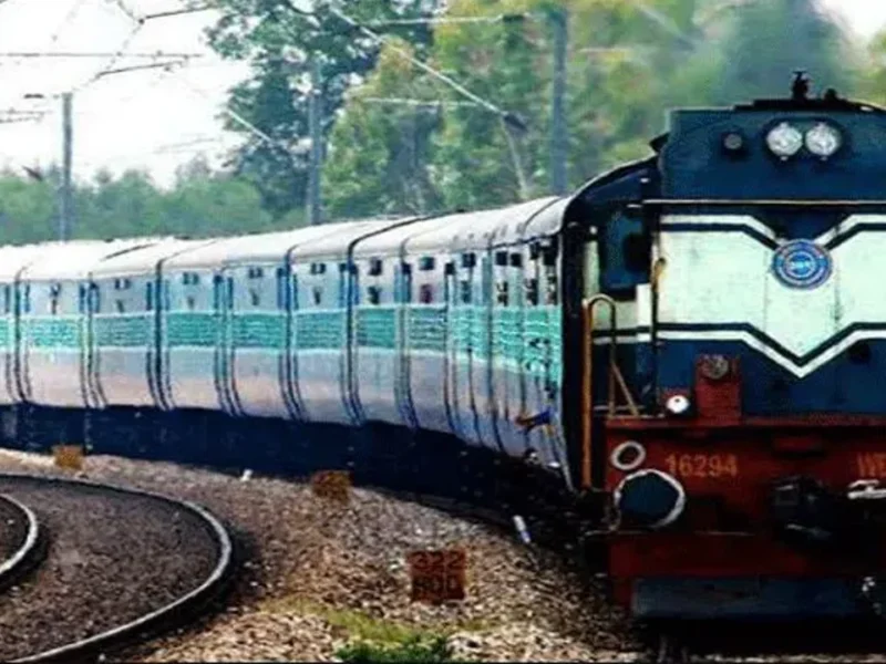 Pune special train