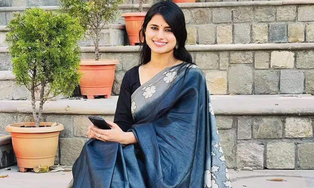 IAS Vishakha Yadav