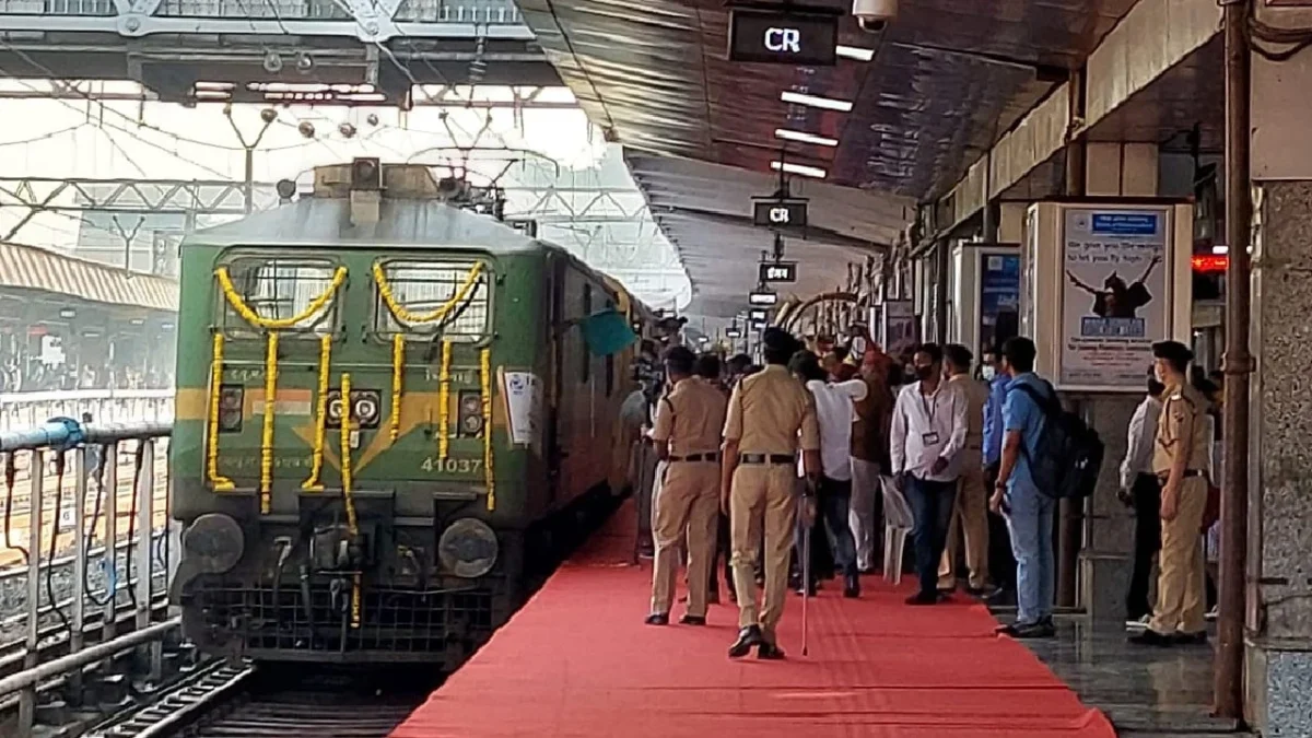 Pune to Ayodhya special train